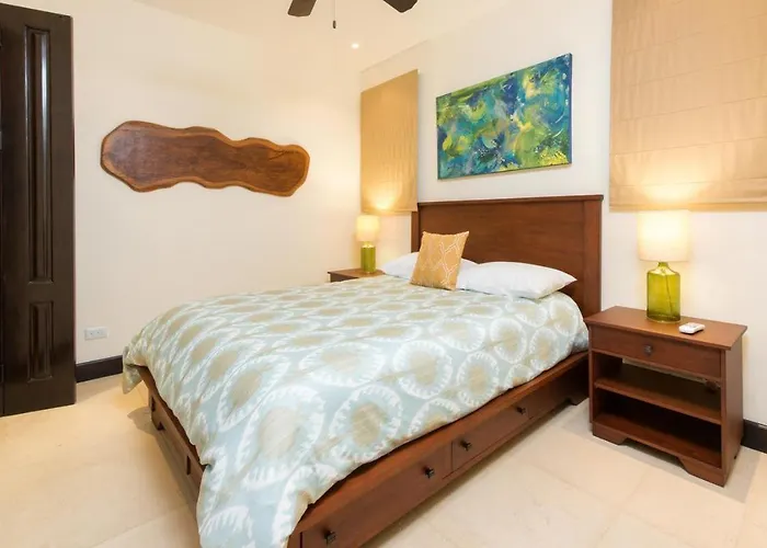 Calle La Ronda 15 At Catalinas *